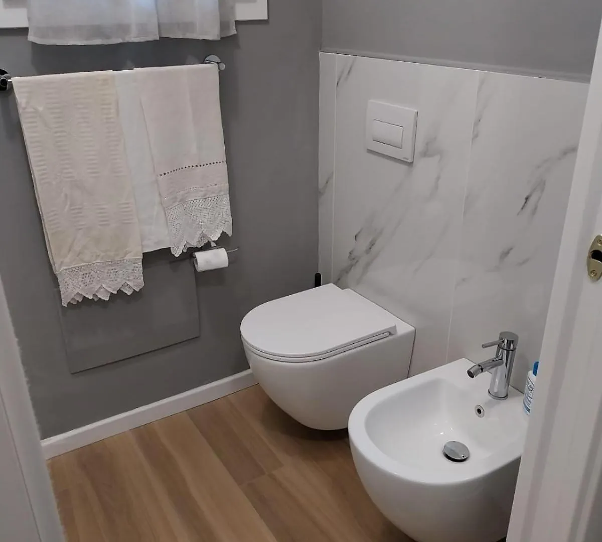 Queen Apartment With Double Bed 拉文纳